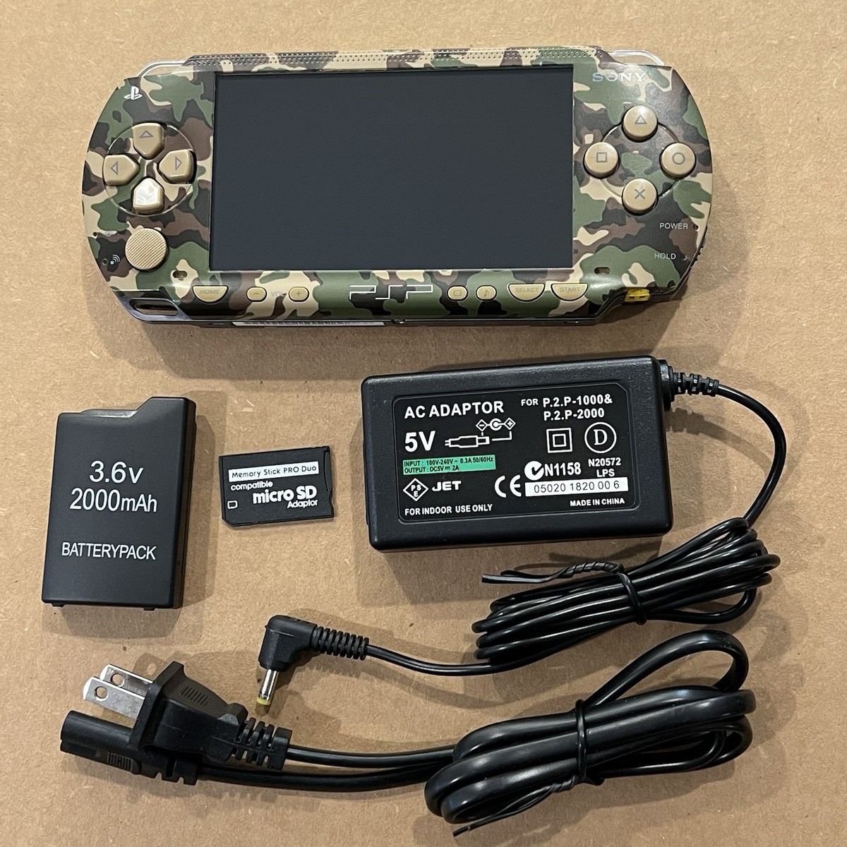 IPS Metal Gear Solid Portable Ops Camo Sony PSP 1000 System + New