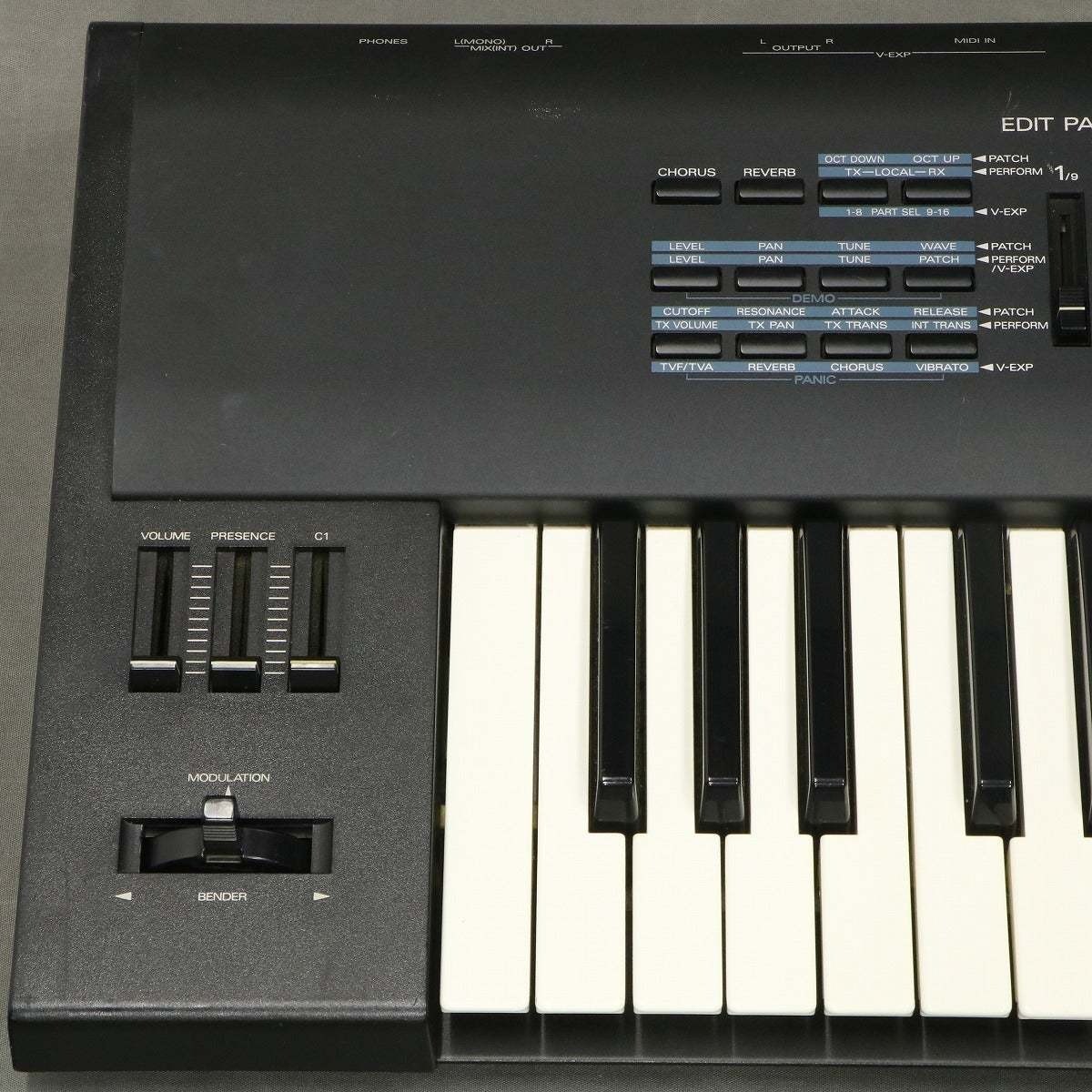 Roland Jv-90 76key Expandable Synthesizer Tested Working for sale