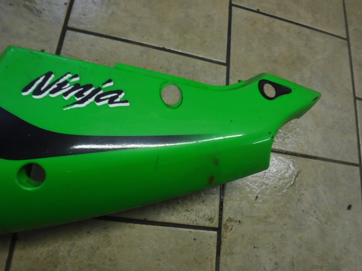 96-02 Kawasaki ZX7R ZX750P Left Rear Tail Fairing Cowling Cover