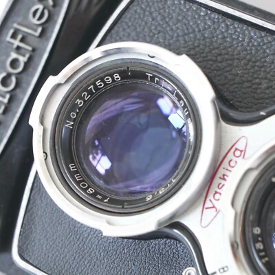 Yashica Yashicaflex Model C TLR film Camera w/ Case Filter Hood