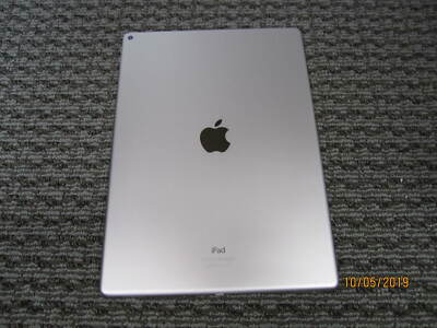 Apple iPad Pro (12.9-inch) A1584 128 GB, Wi-Fi, 12.9 in - Space