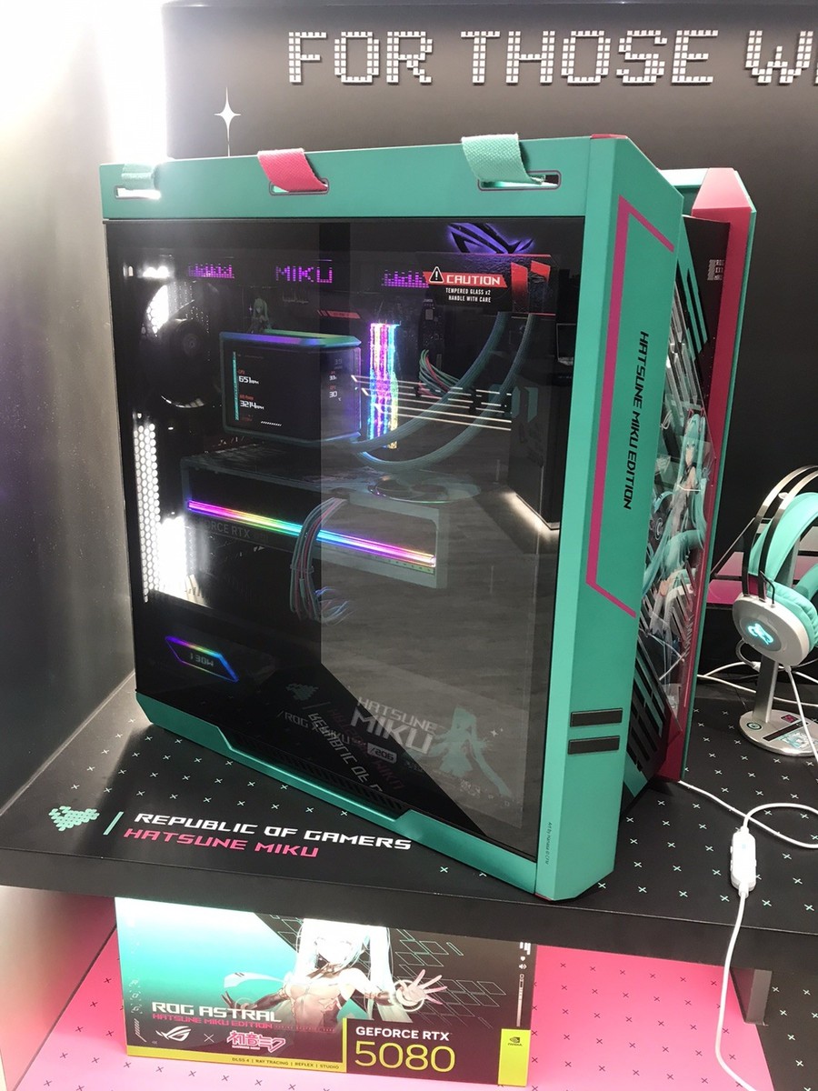 LIMITED* ASUS ROG Strix Helios II HATSUNE MIKU EDITION Computer