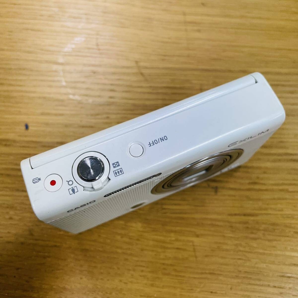 Casio HIGH SPEED EXILIM EX-ZR50WE Digital camera WiFi Used from