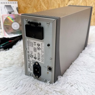 Nikon Super Coolscan 5000 ED LS-5000ED Film Scanner 35mm Slide