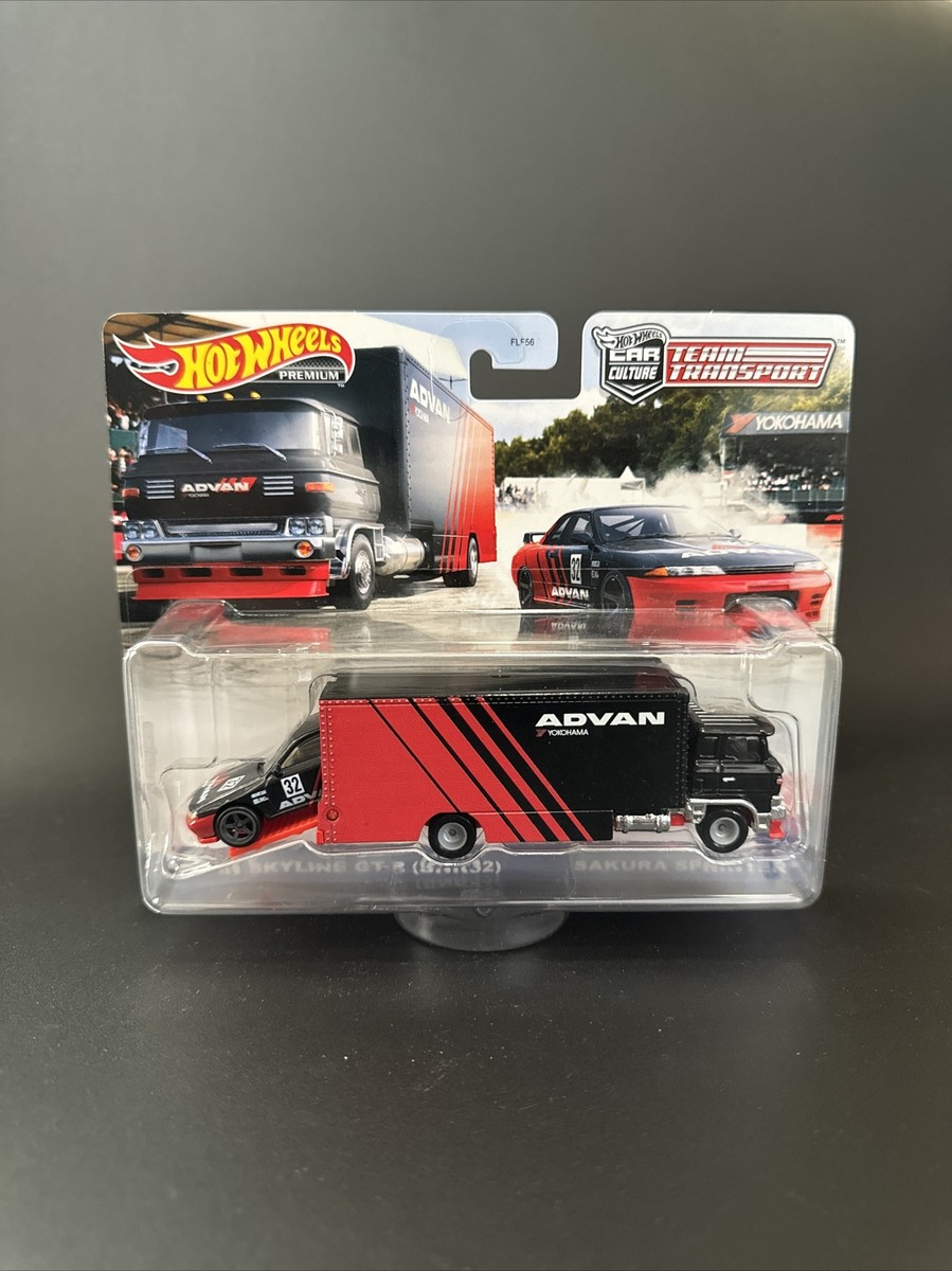 Hot Wheels Team Transport Nissan Skyline GT-R BNR32 Sakura
