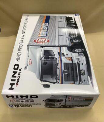 Aoshima Hino Profia FW Nippon Express Truck Model Kit 1/24 Scale
