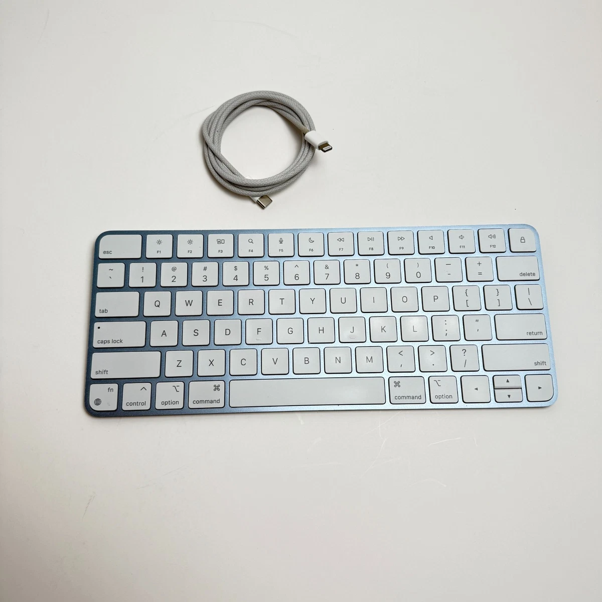 苹果蓝色电脑键盘和键板| eBay