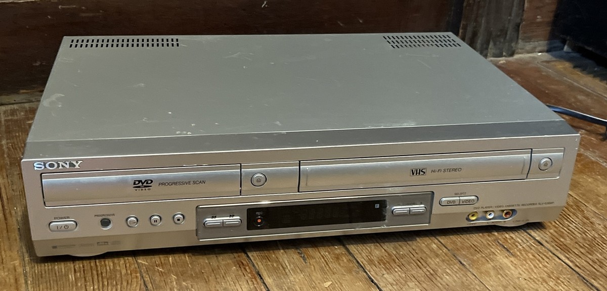 1990's Sony ￼VHS/DVD Player Combo SLV-D300P Recorder Video Tape