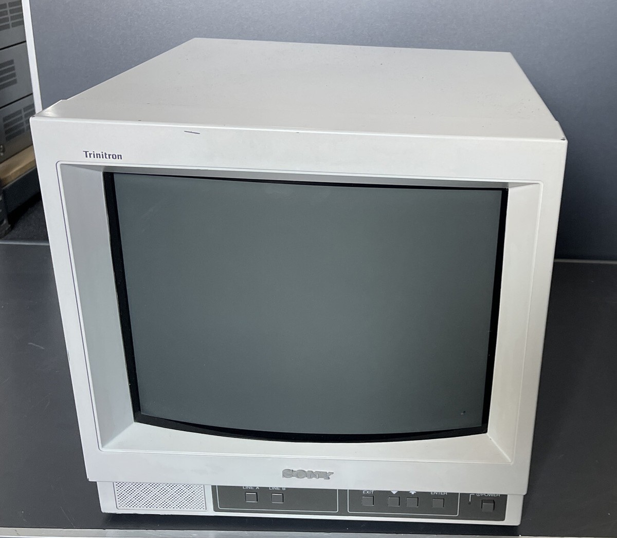 SONY PVM-14N5 MDE 14“ Zoll Trinitron CRT Monitor Retro Gaming PAL