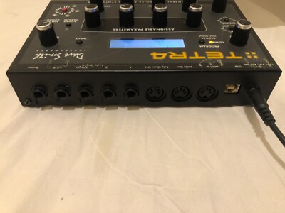 Dave Smith Instruments Tetra4 Multitimbral (x4 voices) analog