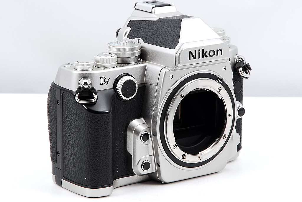Nikon Df Silver 16.2 MP DSLR Digital Camera Body from Japan