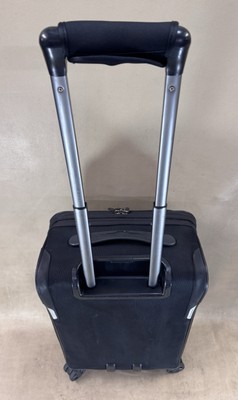 Victorinox Werks Traveler 5.0 Luggage Dual Caster Spinner Carry-on