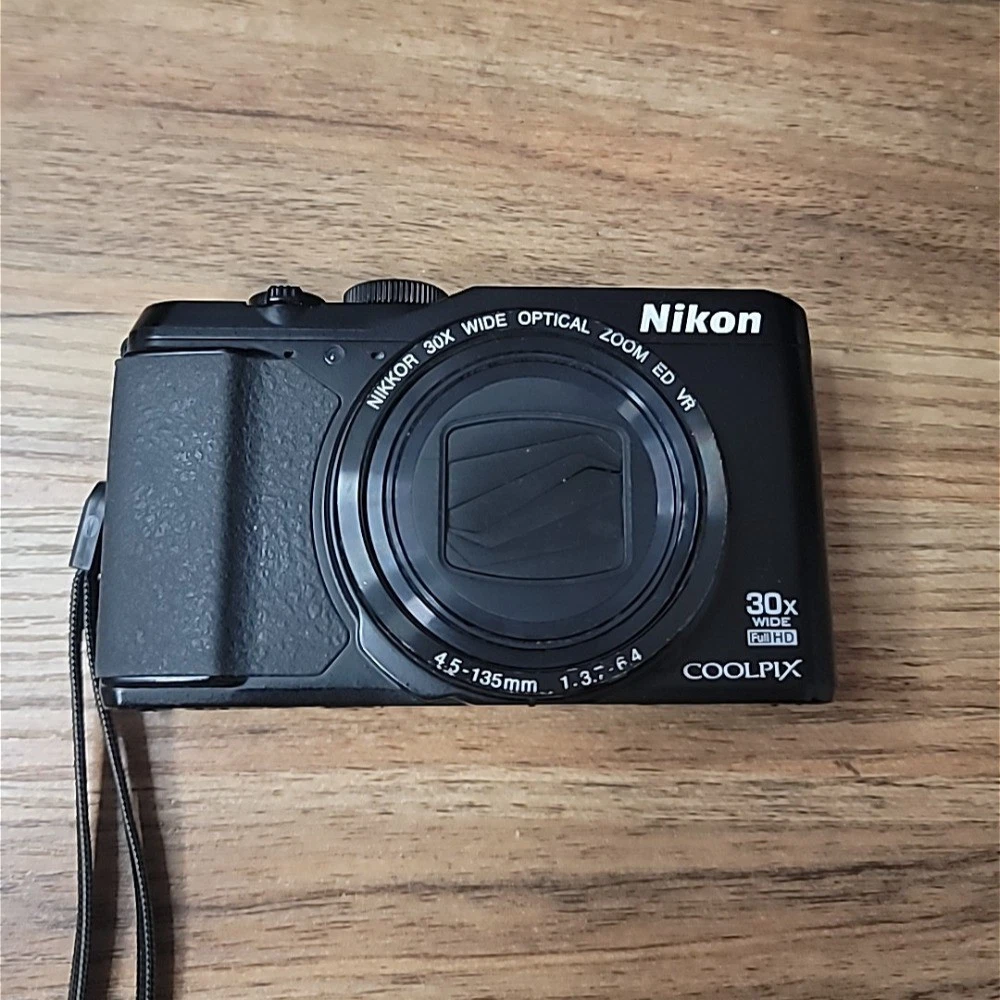 Nikon COOLPIX S9900 30-40x Optical Zoom Digital Cameras for Sale