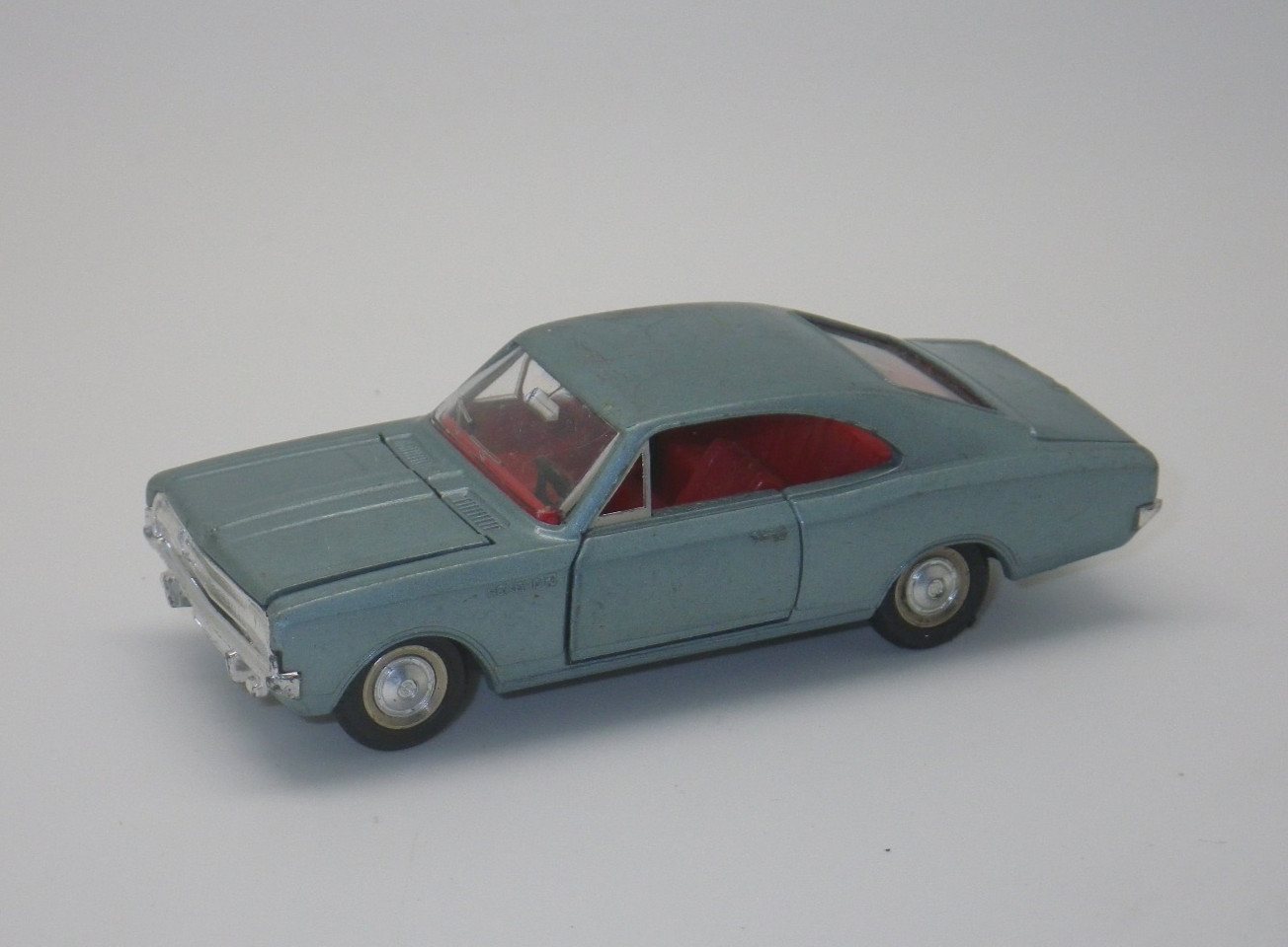 Dinky 1405, Opel Rekord 1900 Coupe - Free Price Guide & Review