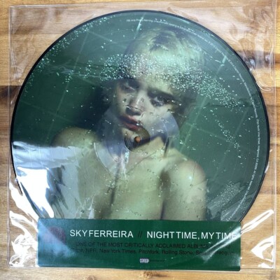 Sky Ferreira / Night Time, My Time 12