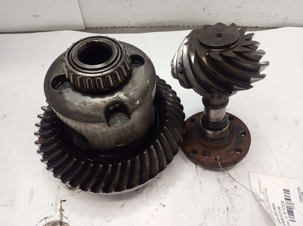 Ring Gear/Pinion Rear Axle 3.21 Ratio from 2015 RAM 1500 12107897