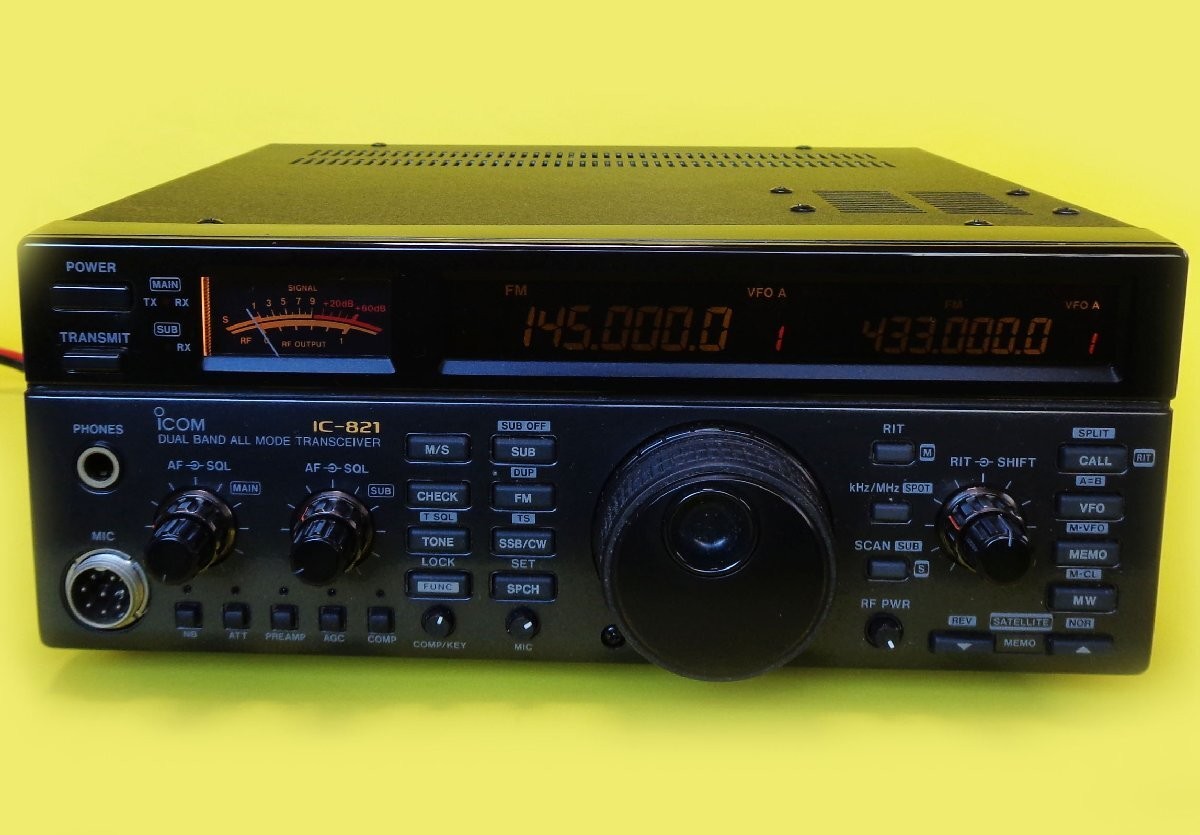 ICOM IC-821 144/430MHz Dual Band All Mode Ham Radio Transceiver