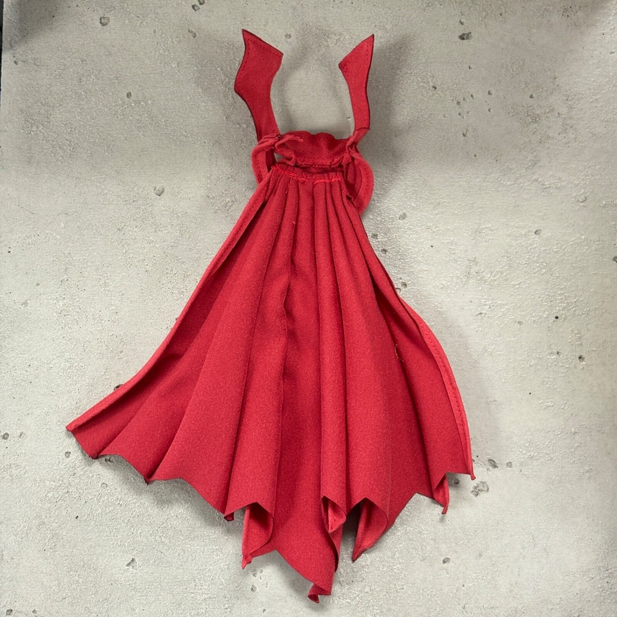 KC-KS-MEDSPN: Wired Cape for McFarlane Kickstarter Medieval Spawn