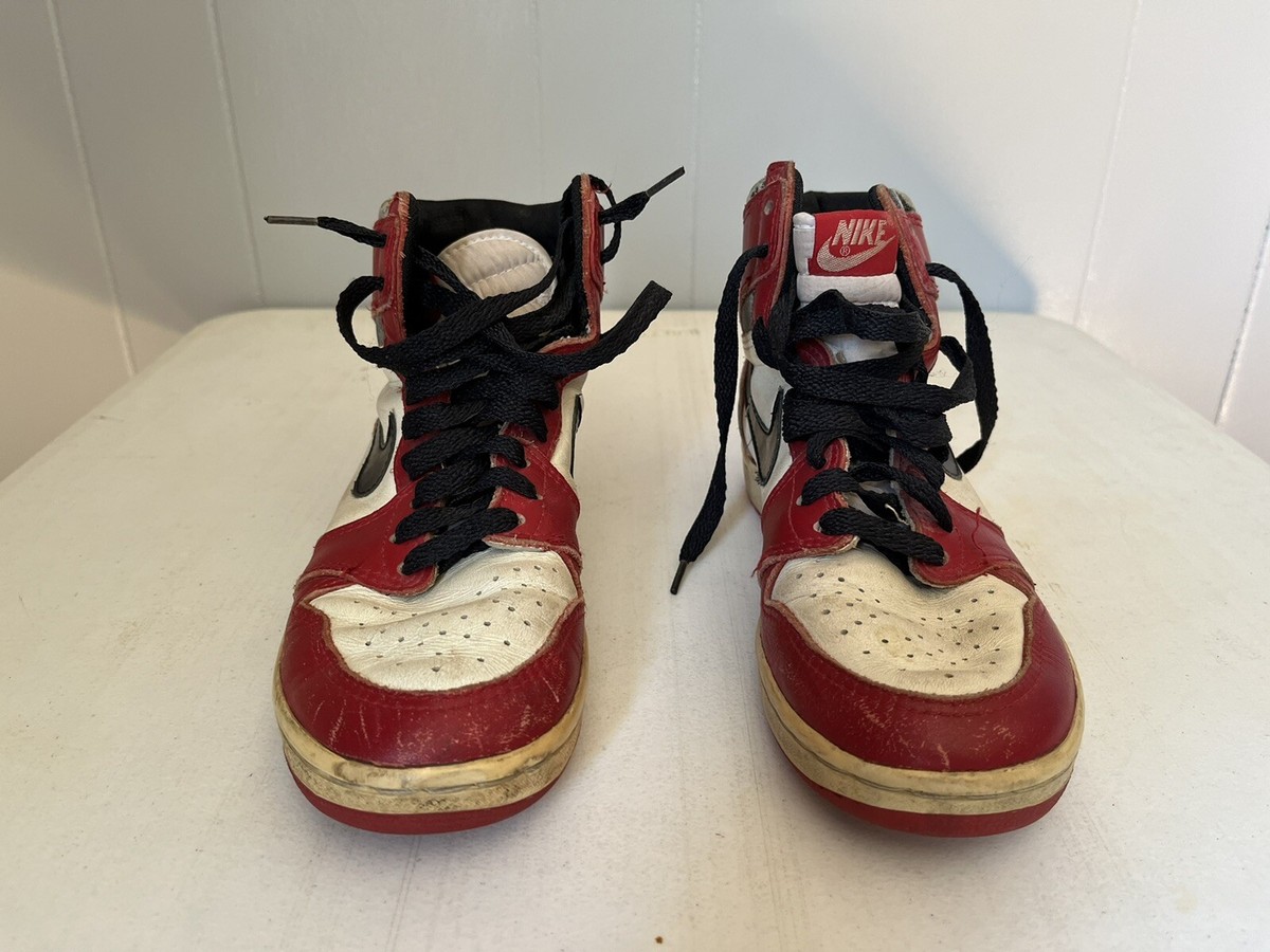 Vintage OG 1985 Nike Sky Jordan 1 Sneakers | Chicago Red/White
