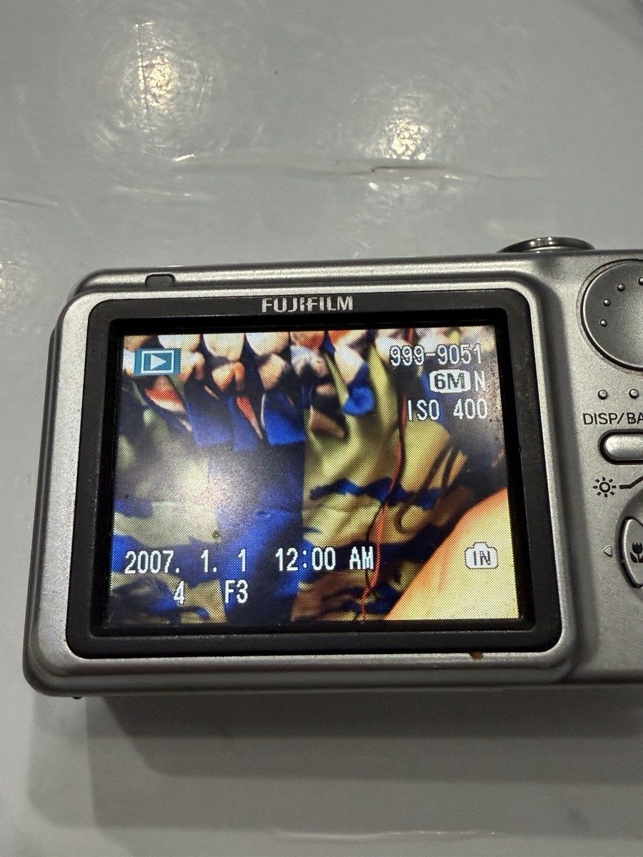 Fujifilm FinePix A Series A610 6.3 MP Digital Camera - Silver for