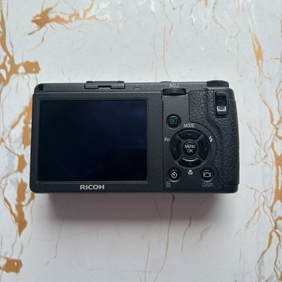 Ricoh GR Digital II GRD2 Compact Self Timer Digital Camera with