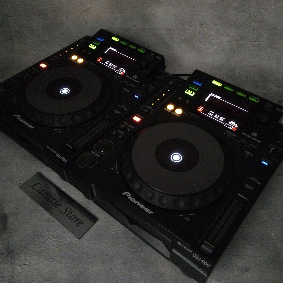 Pair 2x Pioneer CDJ-900 Professional DJ Multi Player Digital