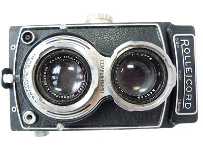 VINTAGE Rolleicord III T. Lens Reflex Camera with Schneider Xenar