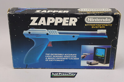 Nintendo NES Zapper Light Gun Gray Ver. CIB Complete in Box with