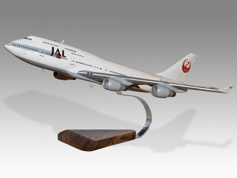 Boeing 747- 400 Japan Airlines JAL Desk Wood Airplane Model Large