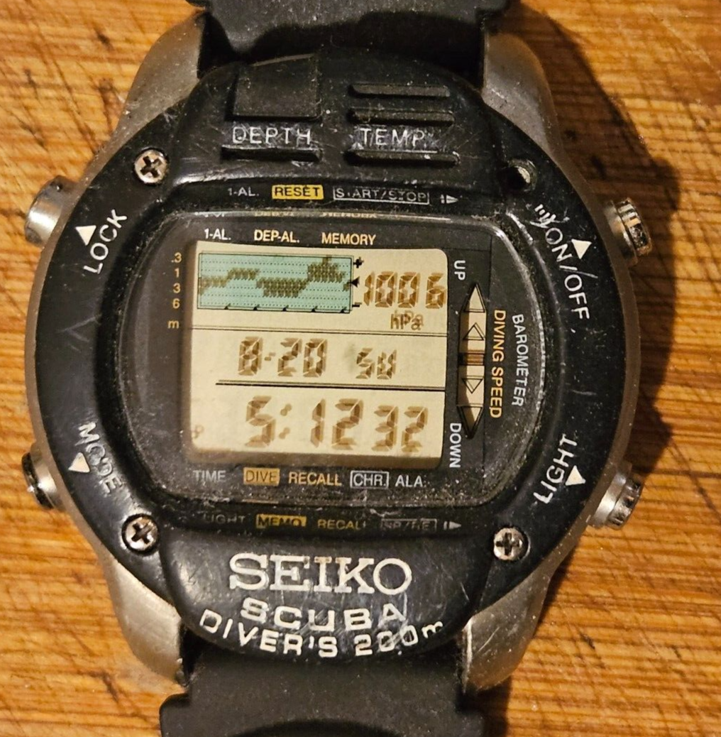 Seiko M796-5A10 Scuba Master Diver 200m Computer Titanium Watch