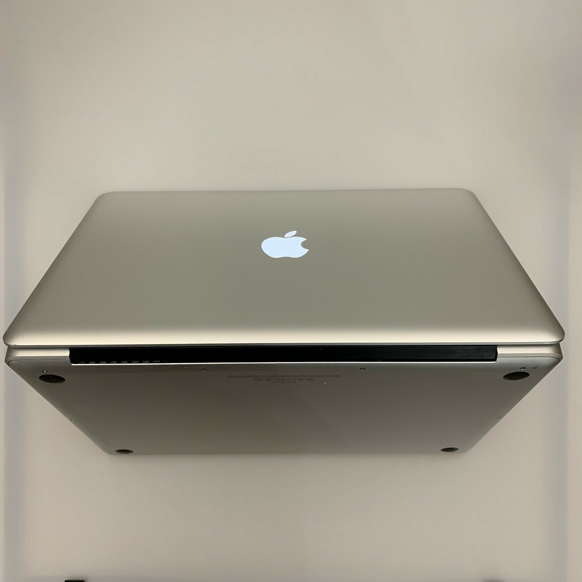 Apple MacBook Pro 15.4