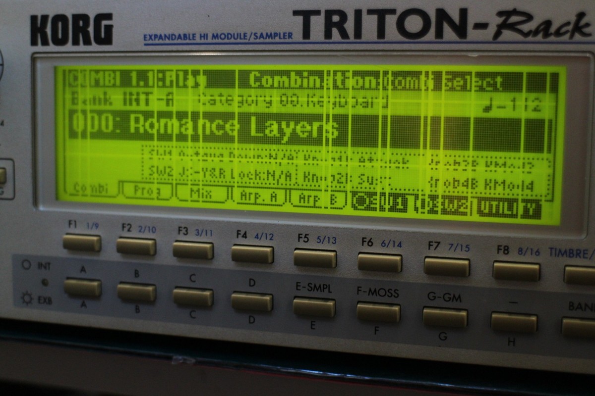 USED Korg Triton Rack Expandable Hi Module Sampler Synthesizer