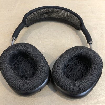 Apple AirPods Max (Lightning) Wireless Headphones w Smart Case