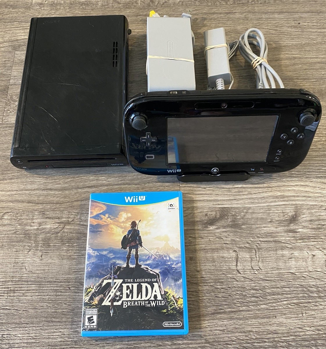 Nintendo Wii U 32GB Deluxe System With The Legend Of Zelda Breath
