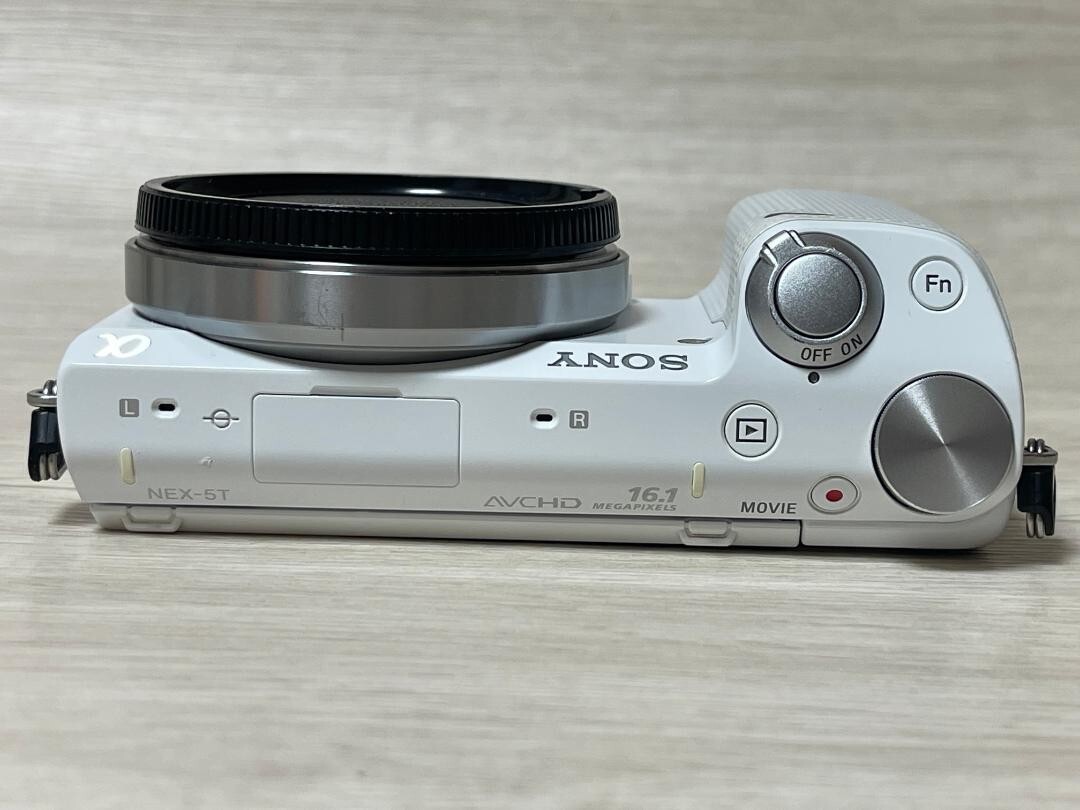 Sony a NEX-5T White 16.1 Digital Mirrorless Camera From Japan
