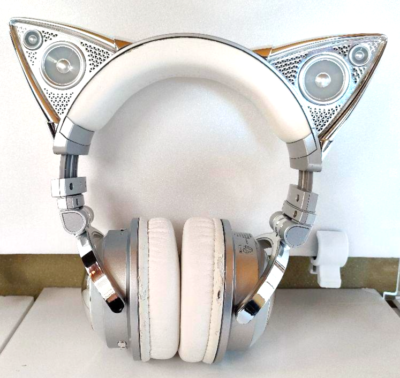 Brookstone Headphones Ariana Grande version Wireless Cat Ears