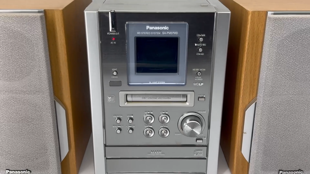 Panasonic SC-PM37MD Junk CD/MD AM/FM Stereo System with Speakers