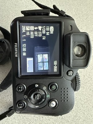 Fujifilm FinePix S Series S5700 7.1MP Digital Camera - Black for