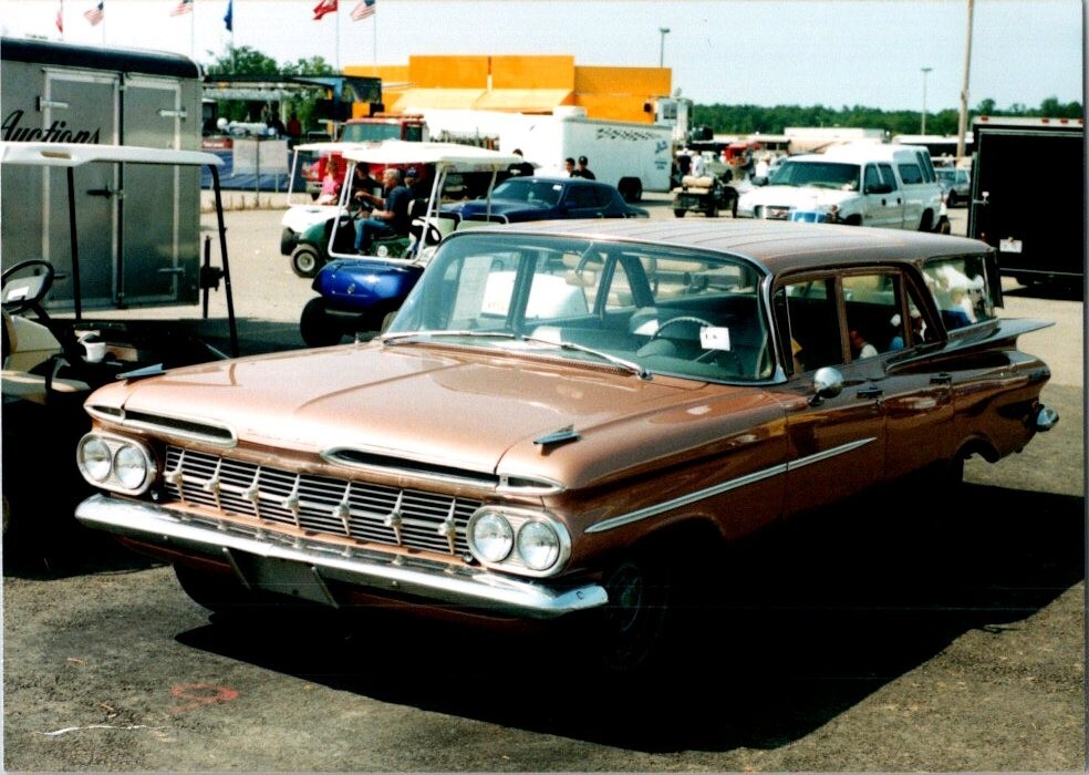 1959 Chevrolet Chevy Brookwood station wagon classic auto car
