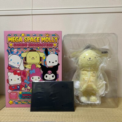 POPMART MEGA SPACE MOLLY 400% Sanrio Family Series Blind Box