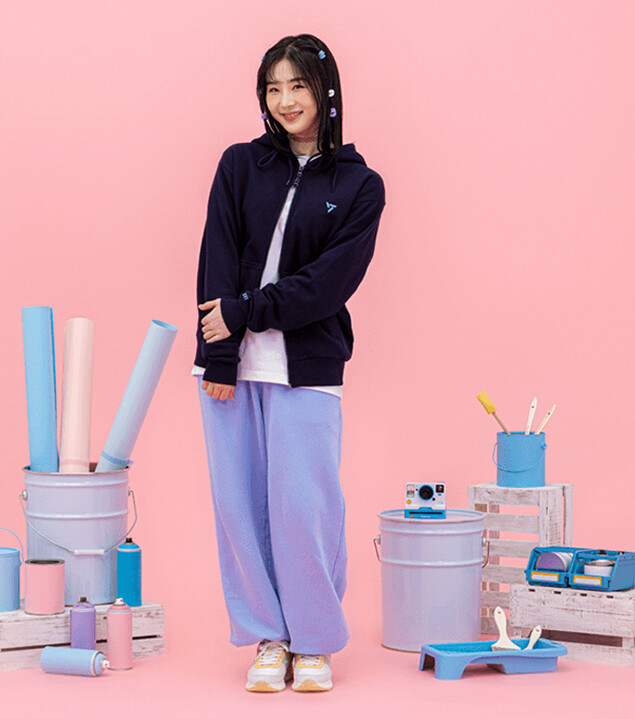 SEVENTEEN CARAT LAND 2023 Official Merch Hoodie Trading Card 7th