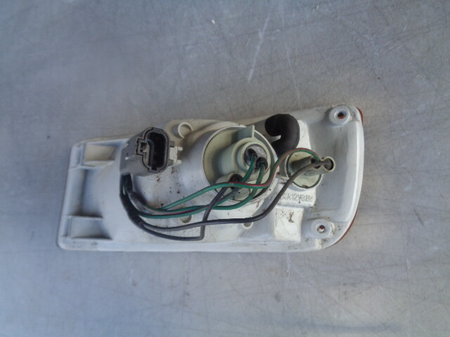 1990 NISSAN 300ZX (2+0) FRONT BUMPER TURN SIGNAL MARKER LIGHT LAMP