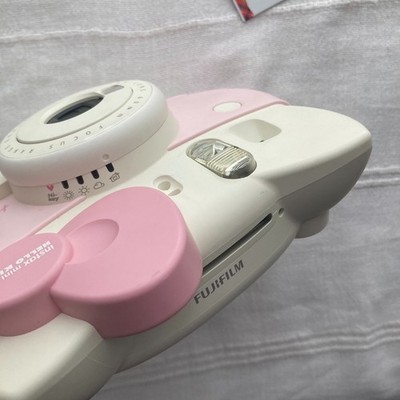 Fujifilm Hello Kitty Instax Mini Camera Kit Cheki Pink Japan