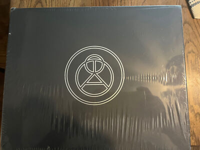 Coheed and Cambria Vaxis 1 Unheavenly Creatures Deluxe Cd boxset
