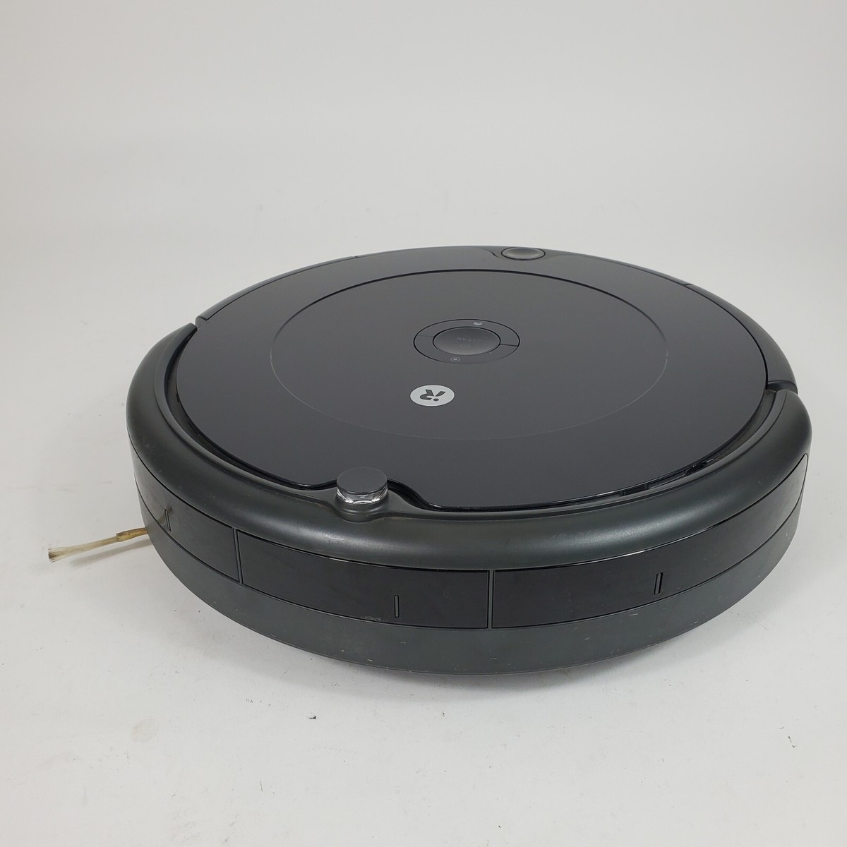 iRobot Roomba 692 Wi-Fi Connected Robot Vacuum **For Parts Only