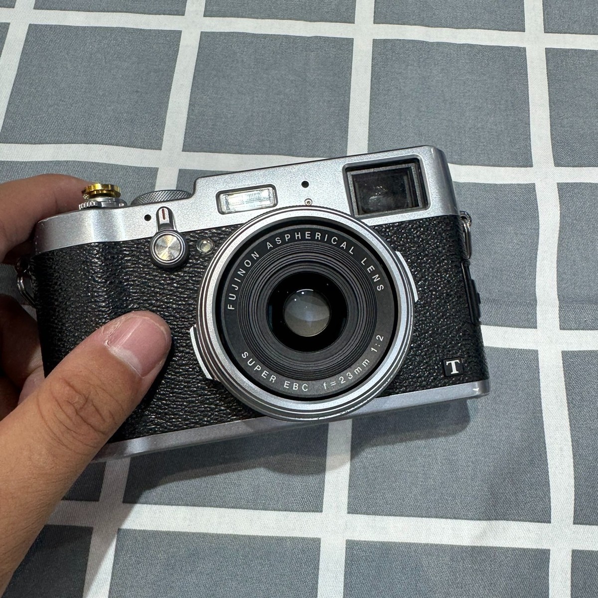 Fujifilm X100T Digital Camera with 23 mm f/2 Fixed Lens 16.3 MP