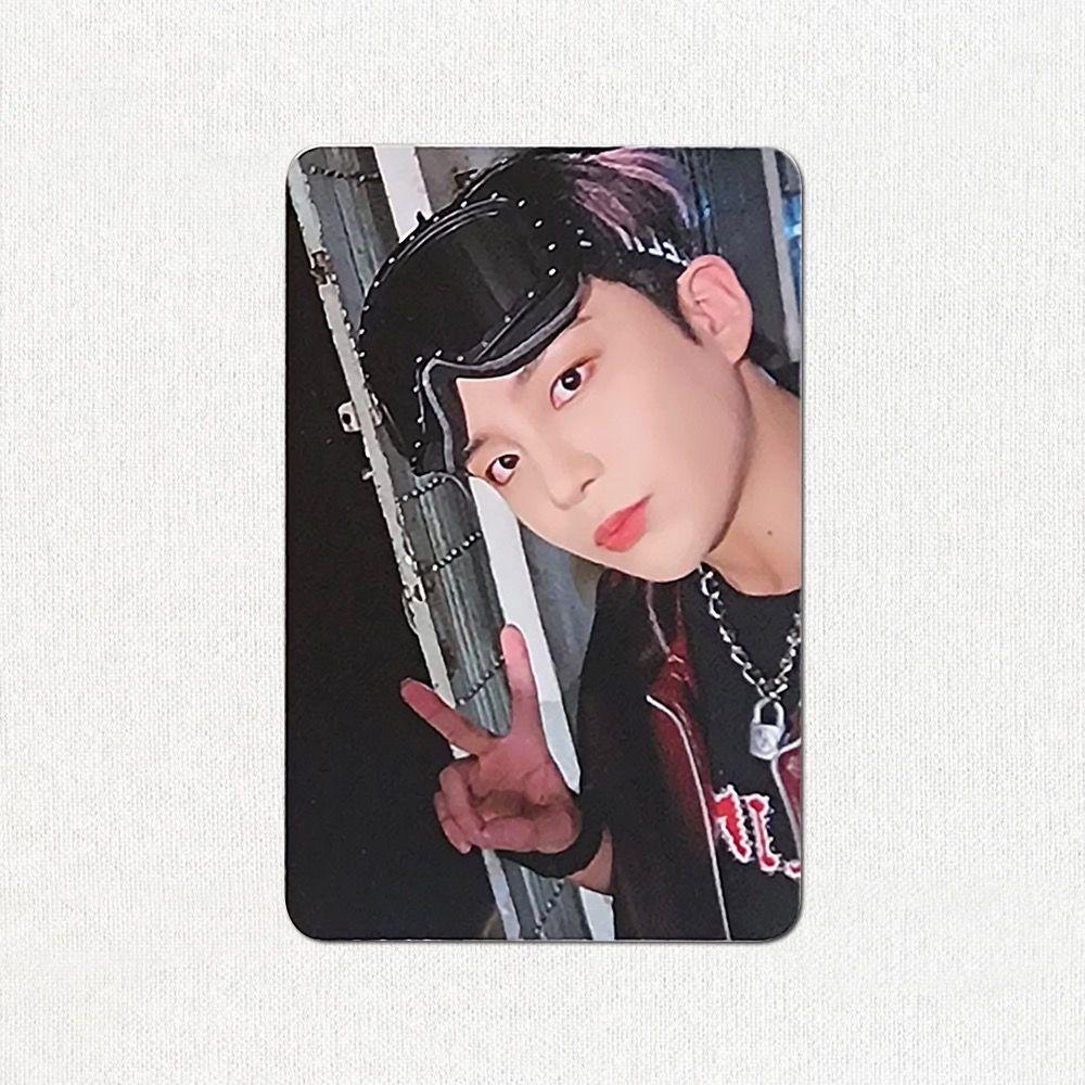 ATEEZ THE WORLD EP.2 : OUTLAW BOUNCY FROMM Store Offline Event