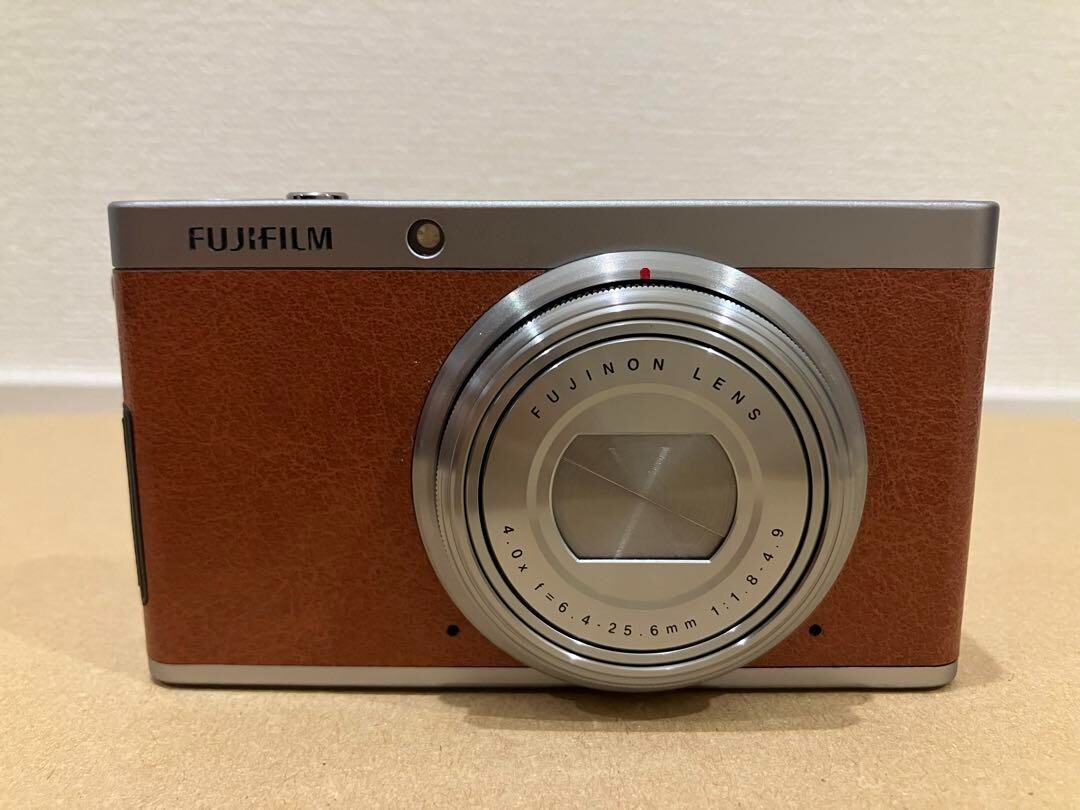Fujifilm XF1 X Series Compact Digital Camera 12.0MP Brown with