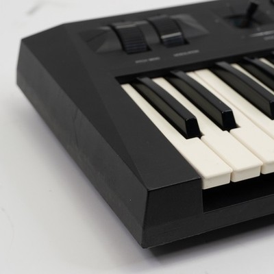 Kawai K1ii 16-Voice Digital Synthesizer Keyboard w/ Power Supply