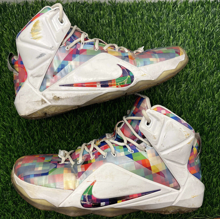 Nike LeBron 12 XII EXT Prism Finish Your Breakfast Size 11